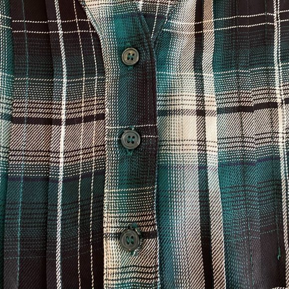 Lane Bryant, Plaid Oversized Long Sleeve Button Down, Size 22/24 - Picture 3 of 8